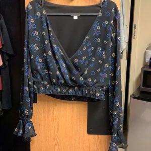 Black long sleeved semi cropped top